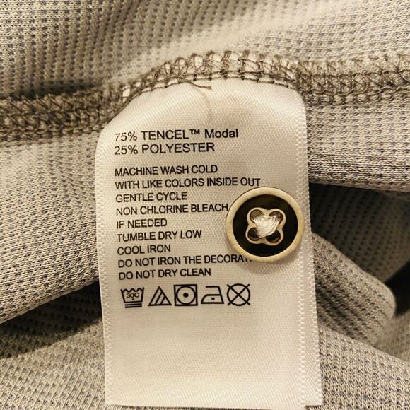 Tommy Bahama Gray Polo Shirt Size Large - Picture 5 of 5